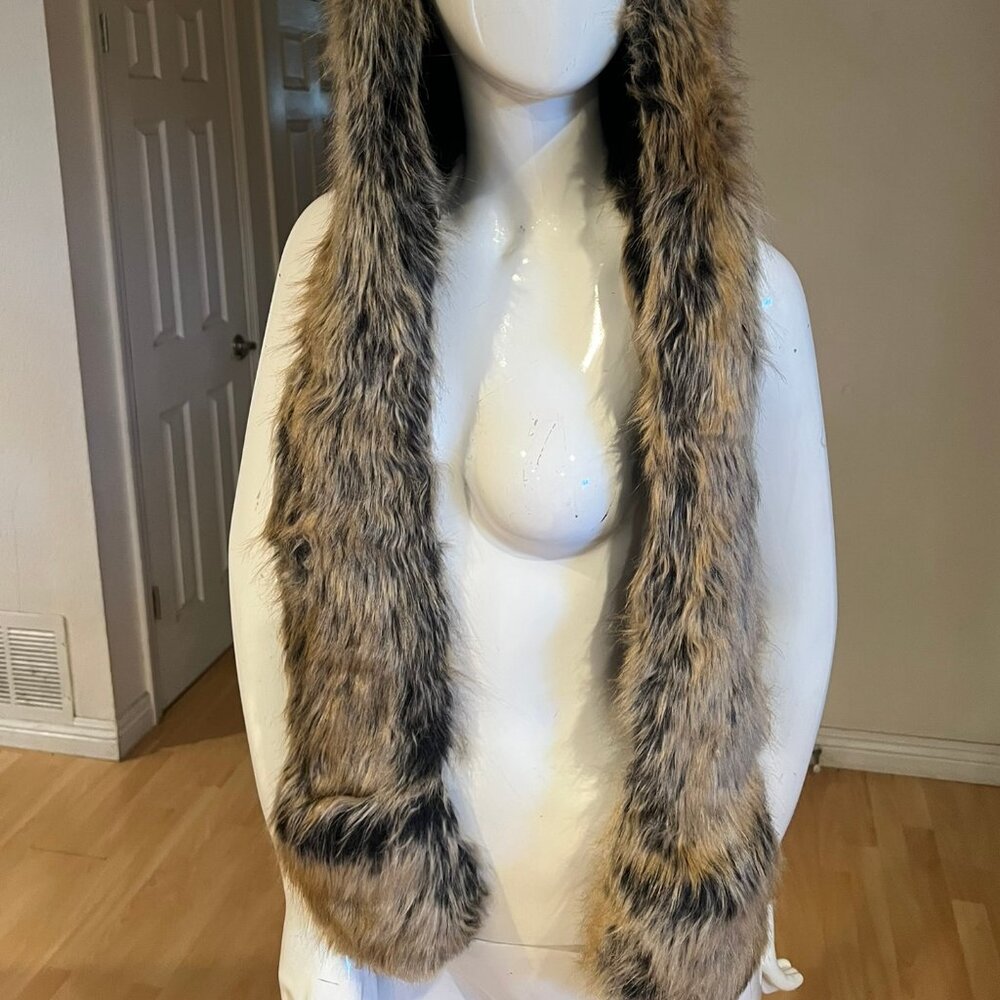 Spirit Hoods Red Fox Faux Fur Hood Ears Pockets Scarf - Picture 2 of 4